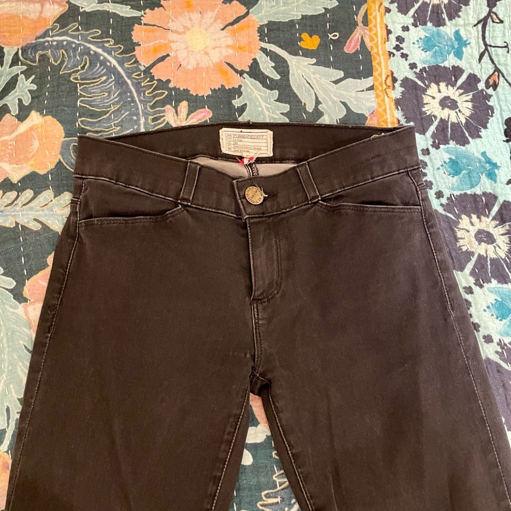 Perfect Condition Current/Elliott Black Jean Leggings